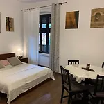 Kamienica Na Krakowskiej 120 M2 Appartamento