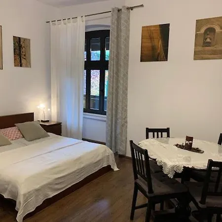 Kamienica Na Krakowskiej 120 M2 Lejlighed