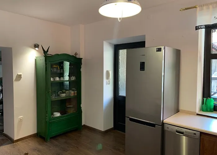 Kamienica Na Krakowskiej 120 M2 *